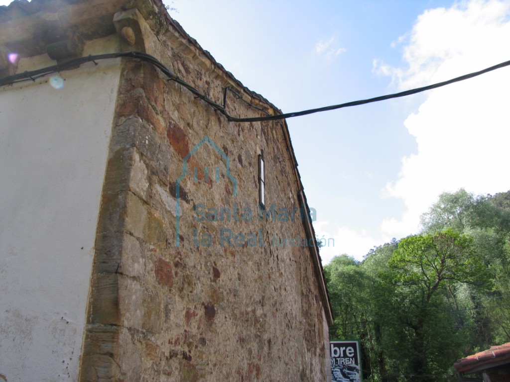 Vista exterior de la cabecera
