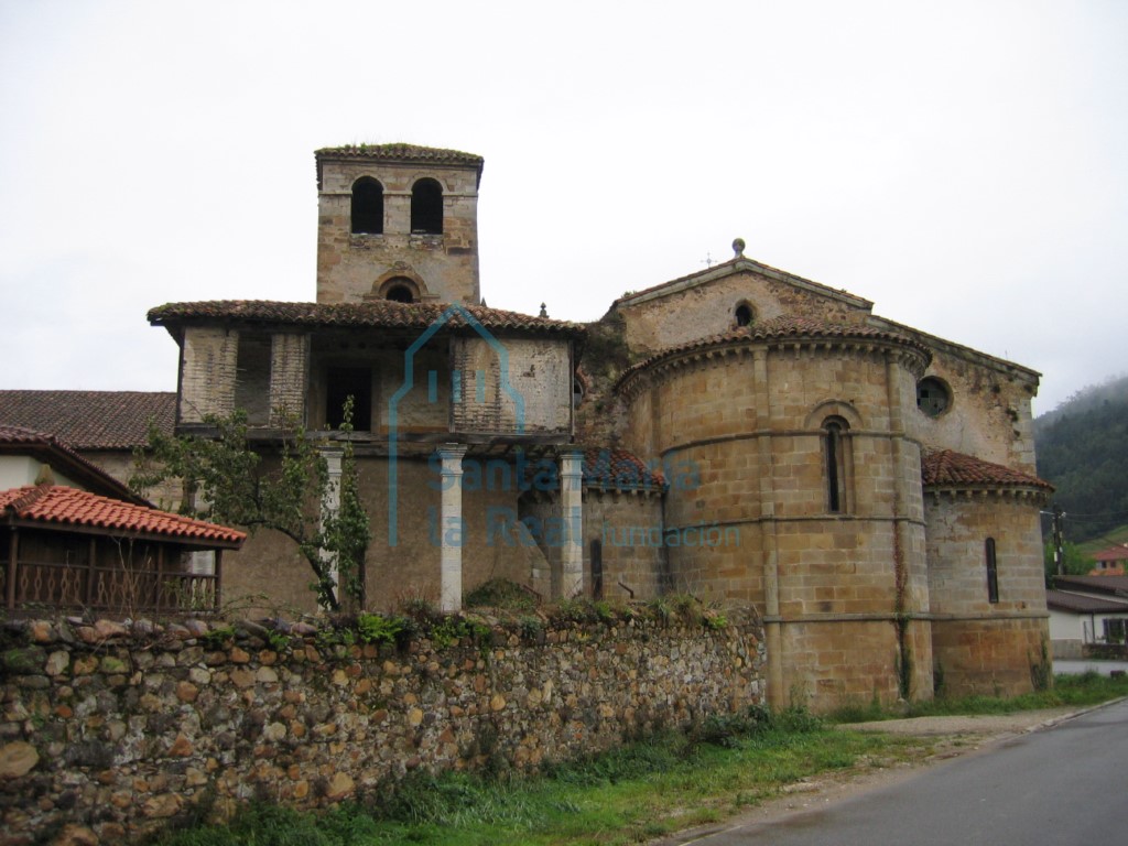Vista general exterior desde el lado este