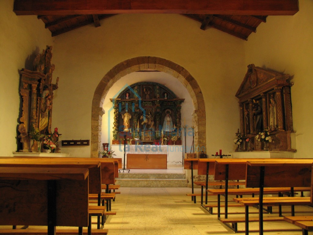 Interior de la iglesia