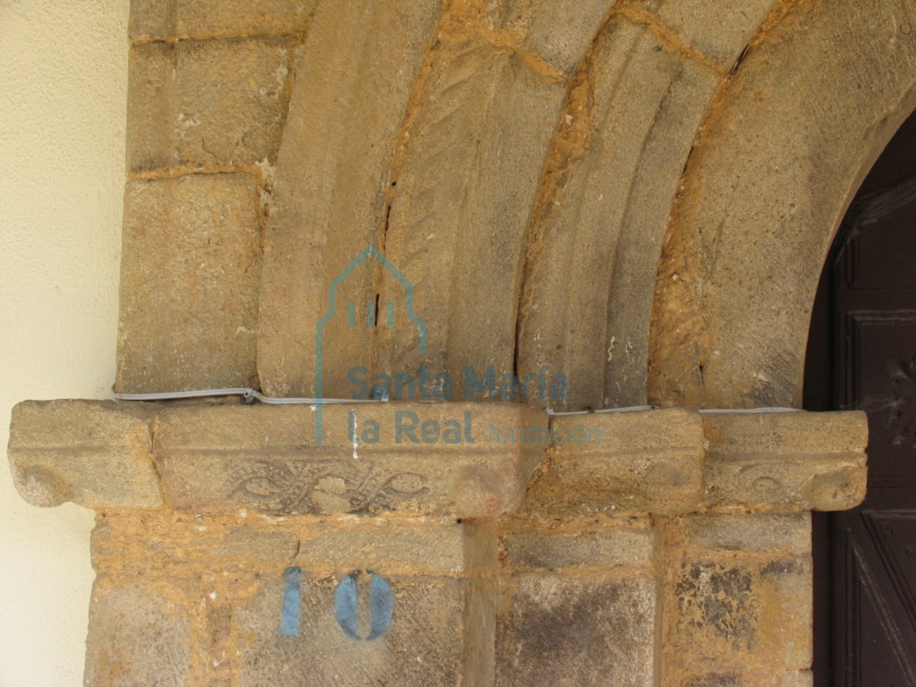 Capiteles de la portada meridional