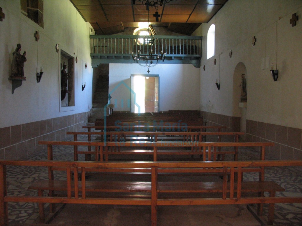 Interior desde la cabecera