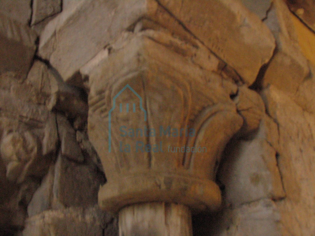 Capitel de la portada principal