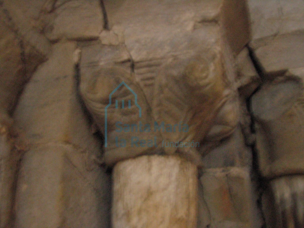 Capitel de la portada principal