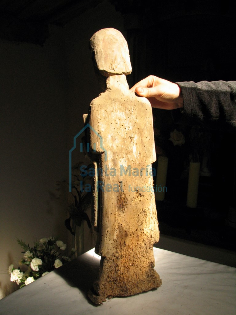 Vista dorsal de la talla de San Lorenzo