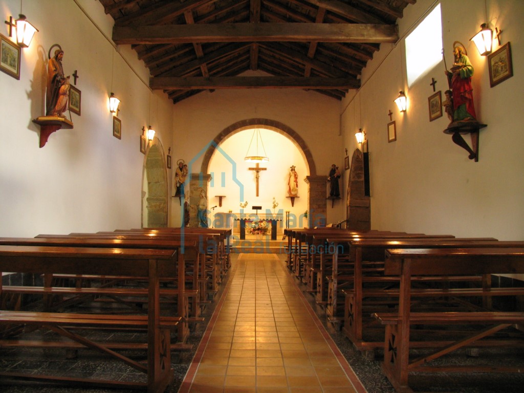 Interior de la iglesia