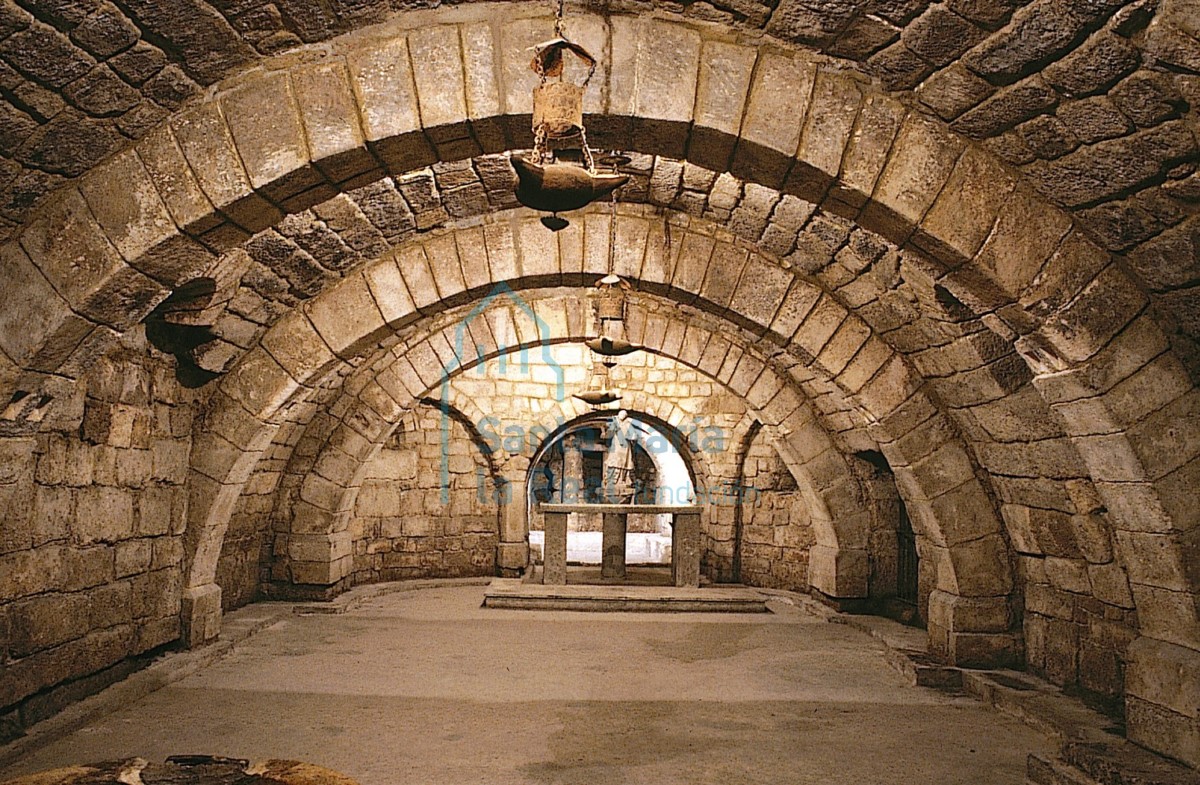 Interior de la cripta de San Antolín