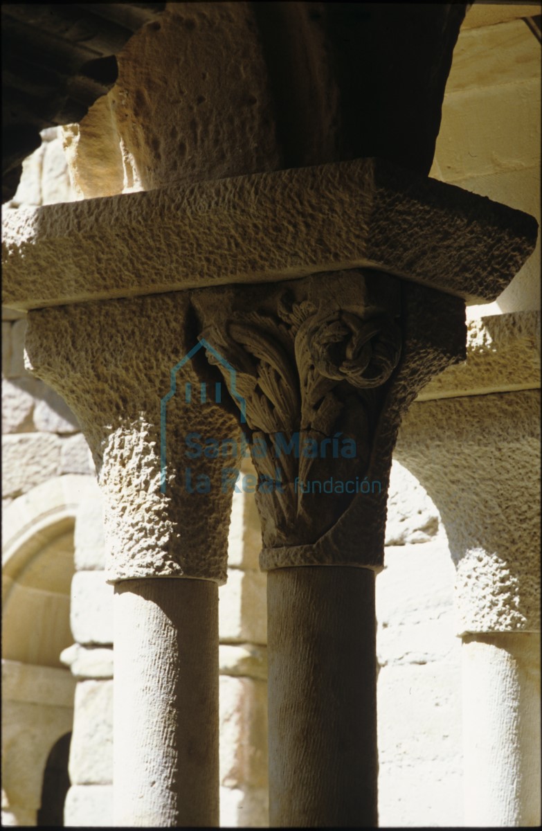 Capiteles. Claustro del Monasterio Capiteles. Claustro del Monasterio