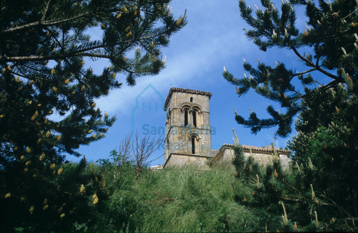 Ermita de Santa Cecilia. Torre-campanario.