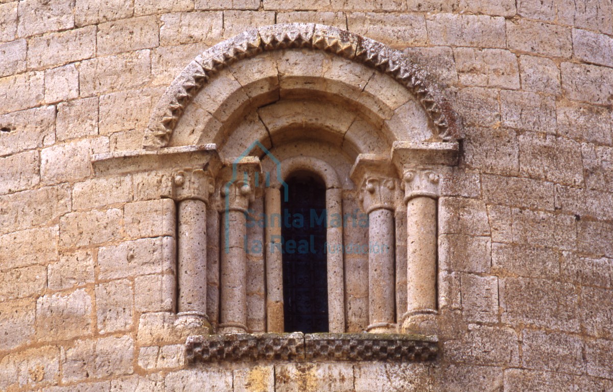 Ventana del abside