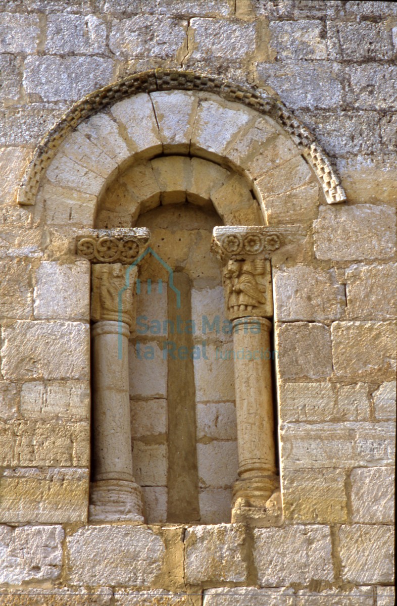 Ventana de la cabecera