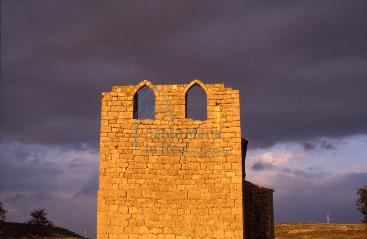 Vista general. Espadaña
