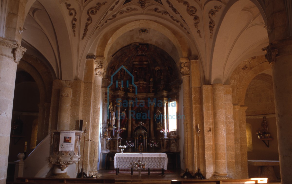 Vista interior. Nave central.