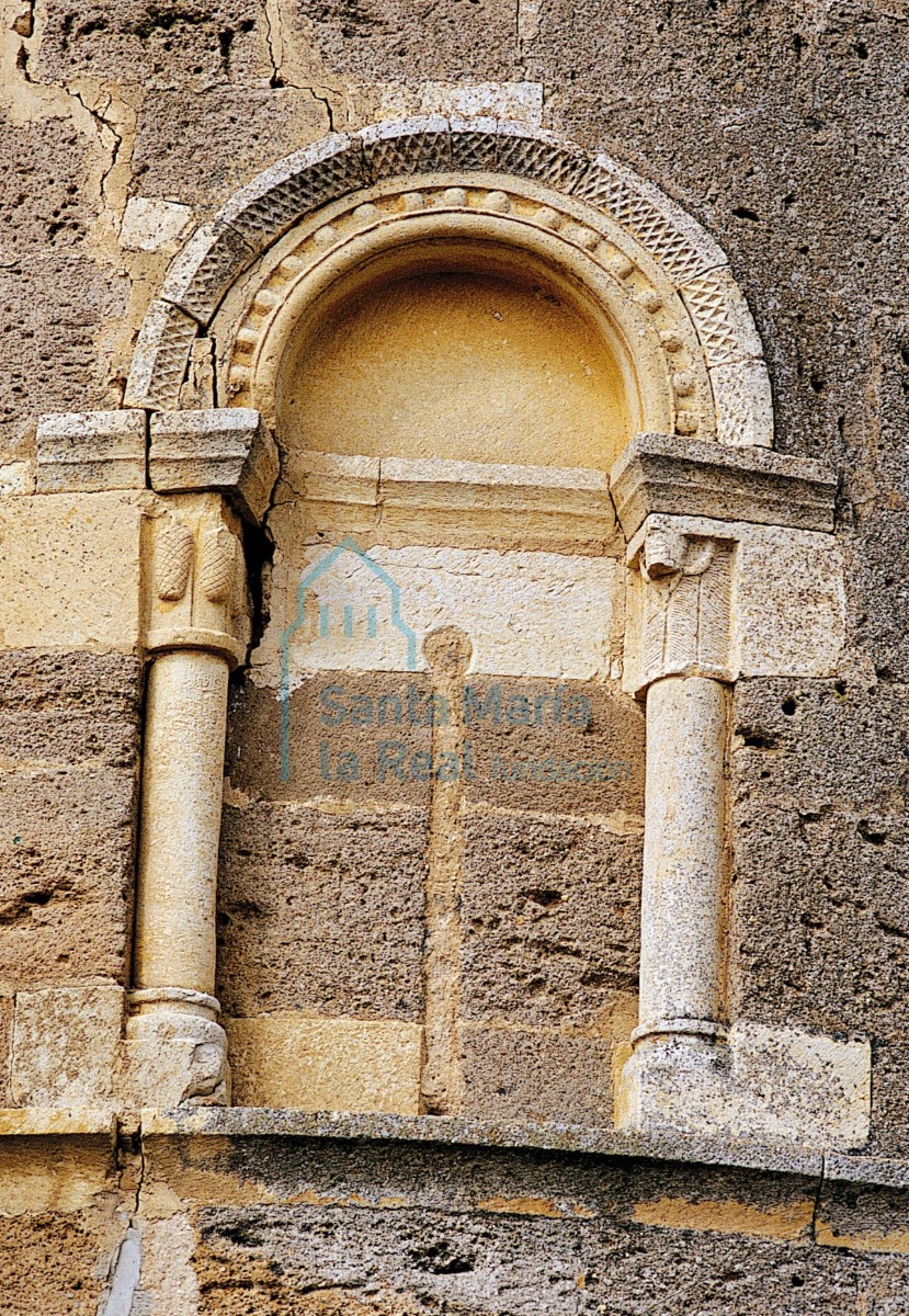 Detalle de la ventana absidal