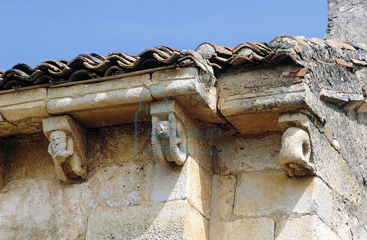 Canecillos de la cornisa