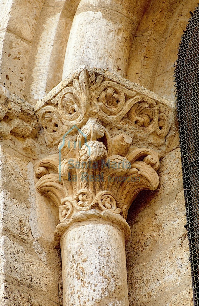 Capitel de la ventana