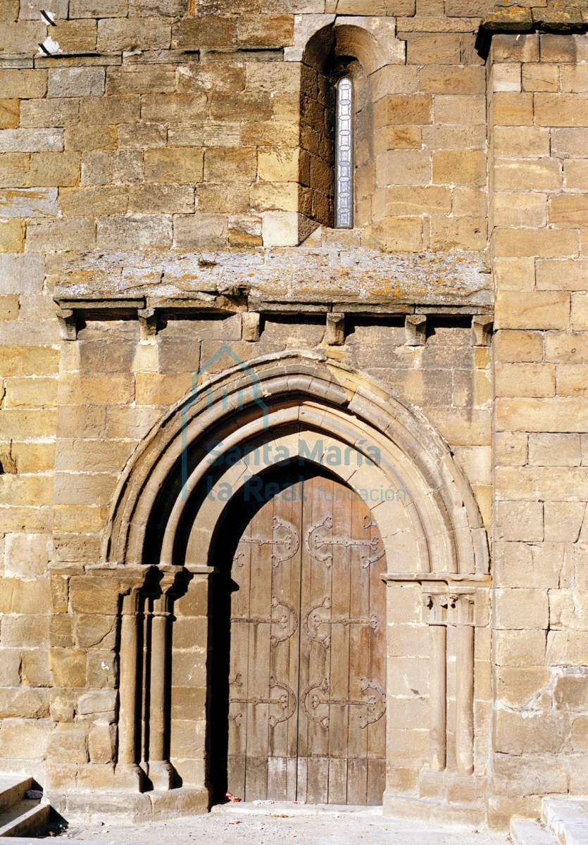 Portada de la capilla de San Juan Bautista