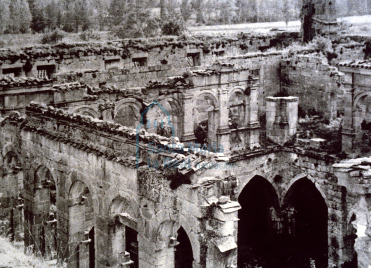 Santa María la Real de Aguilar, antes de la restauración