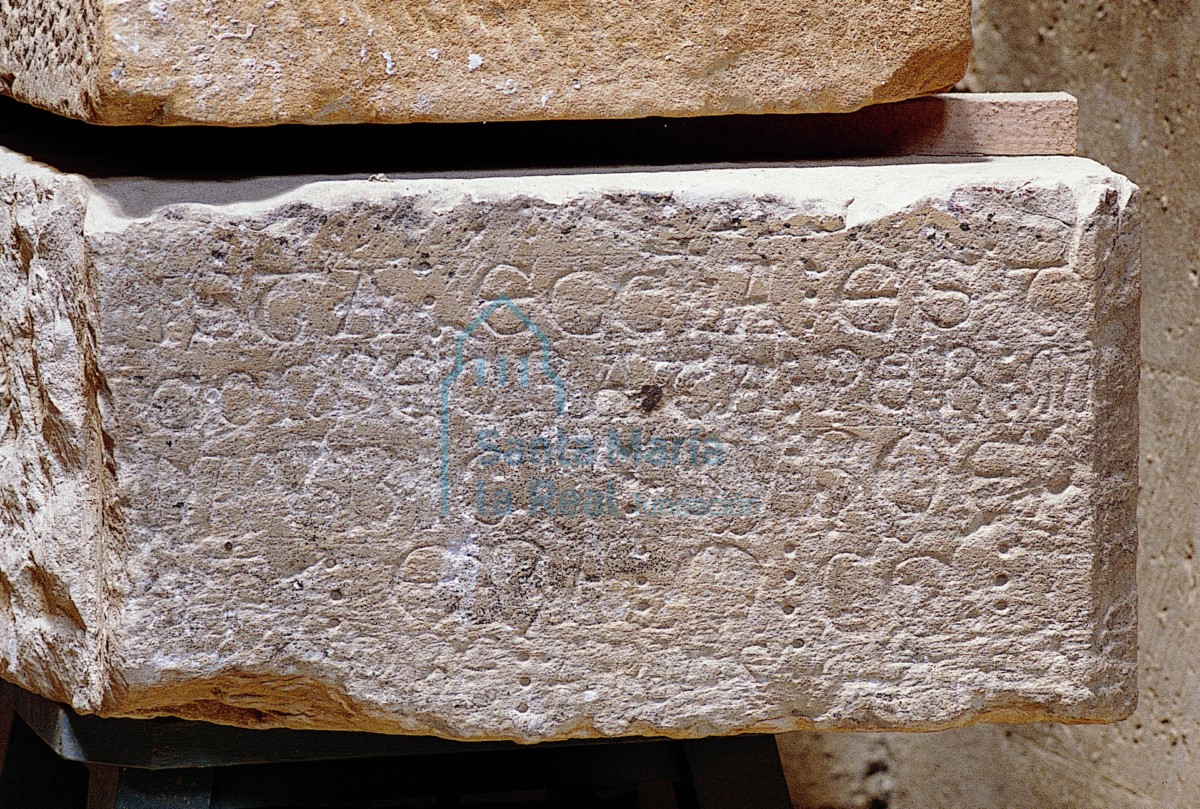 Inscripción de la consagración de 1222