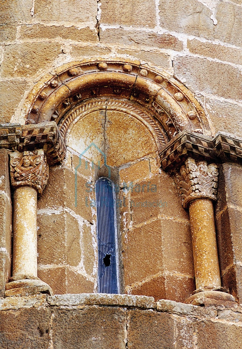 Ventana del ábside