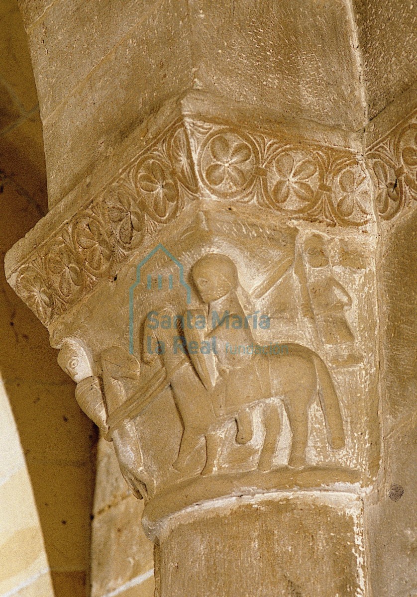 Capitel del arco triunfal lado del evangelio