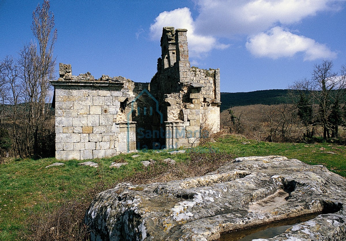El templo y la necrópolis