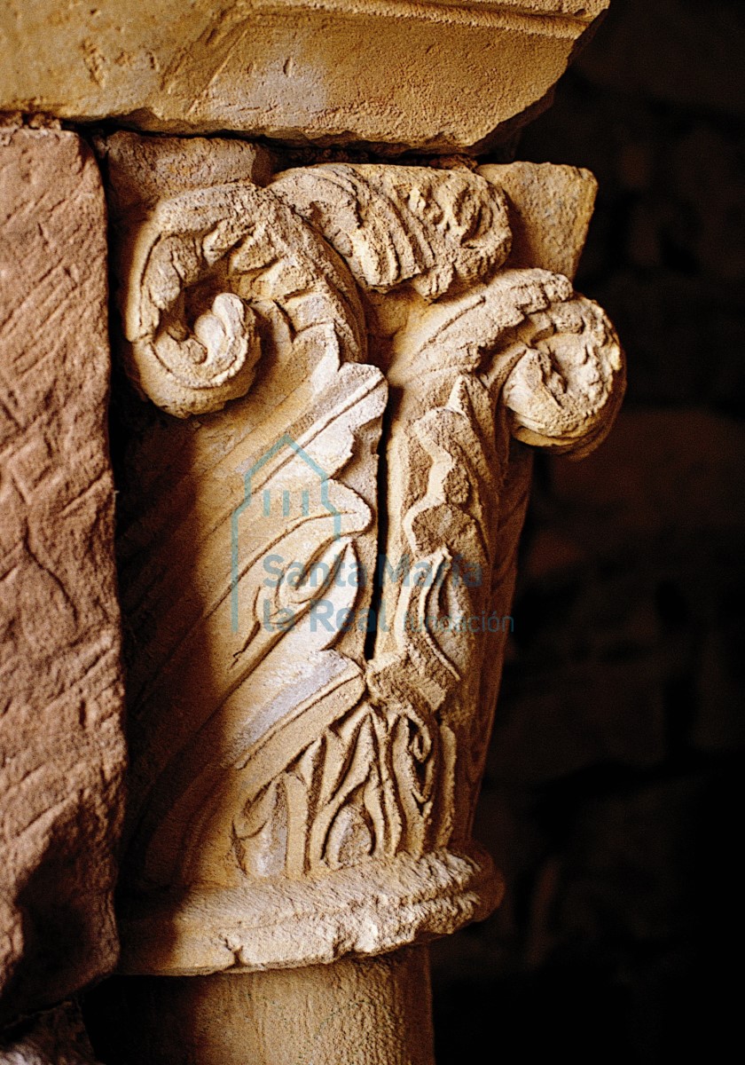Capitel de la espadaña