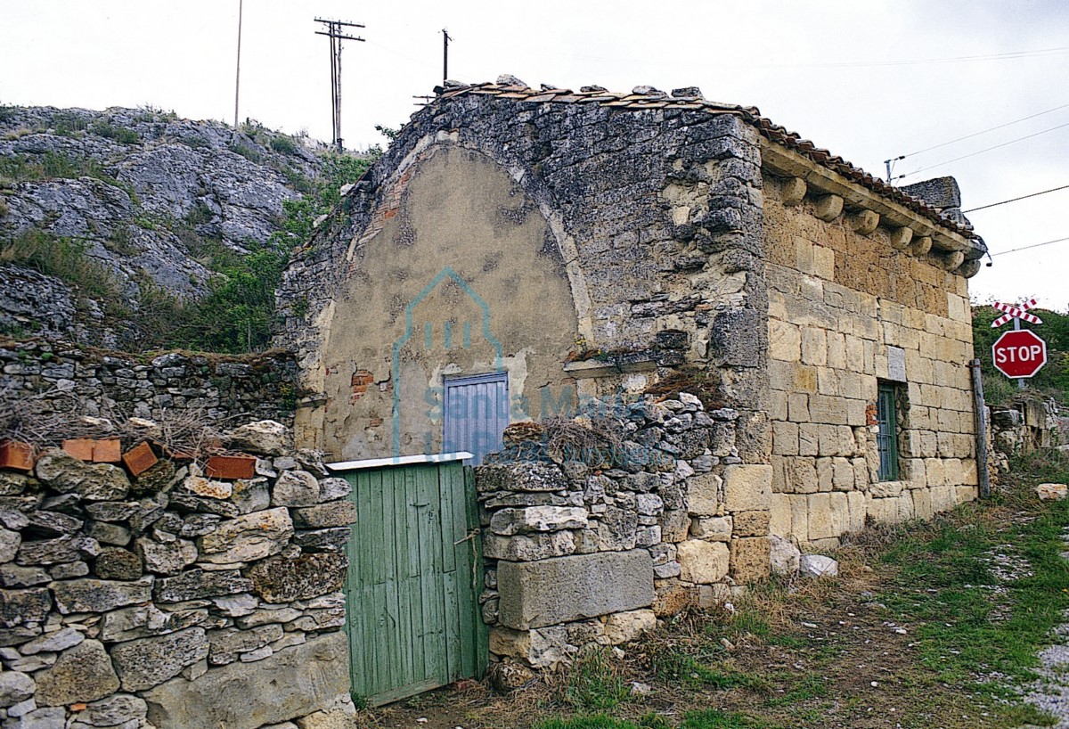 Restos de la cabecera
