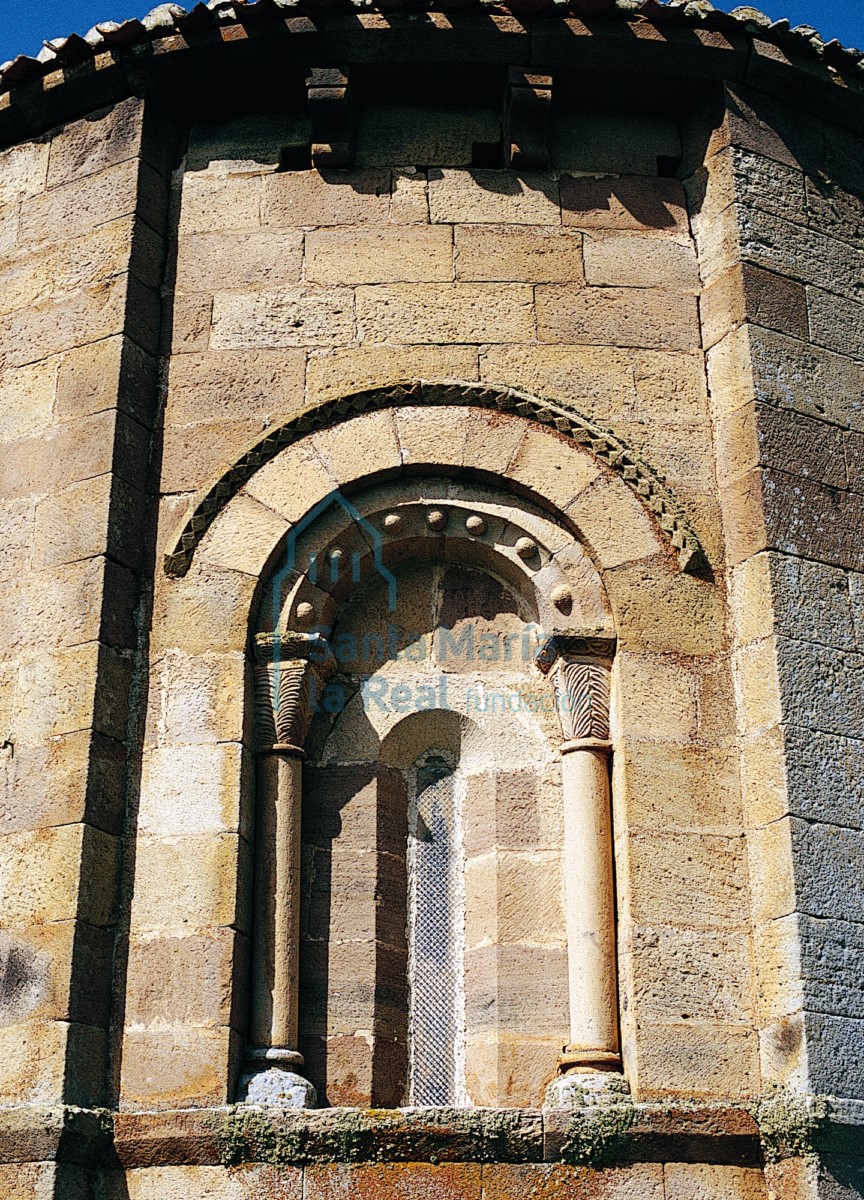 Ventana del testero