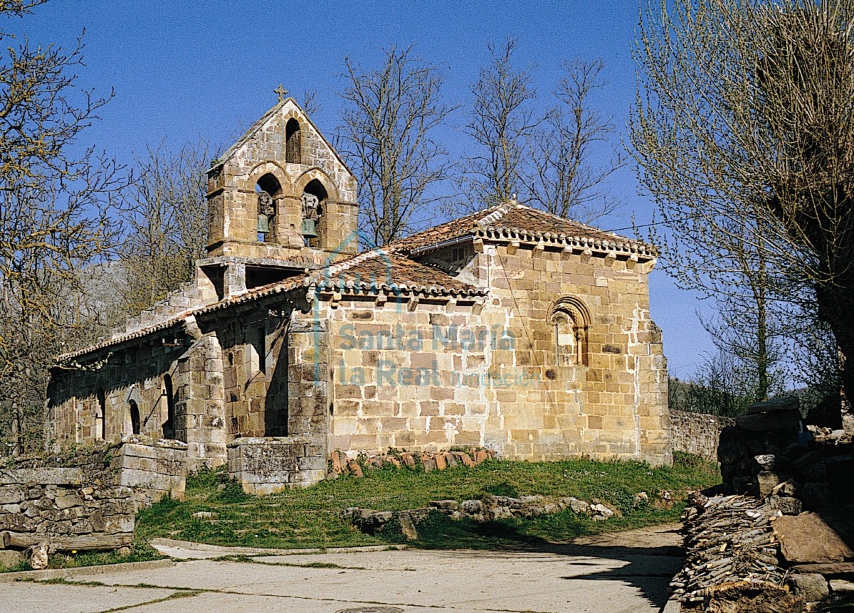 Testero y fachada meridional