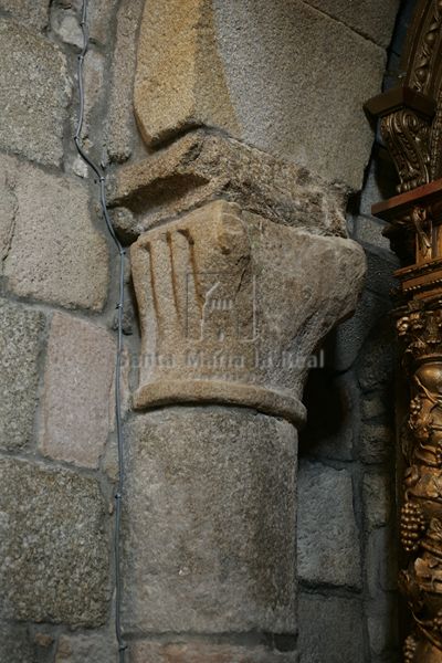 Capitel de la capilla absidal meridional