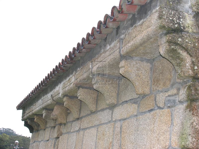 Canecillos del muro norte