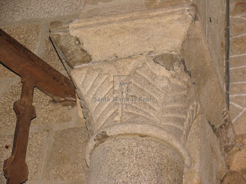 Capitel del interior