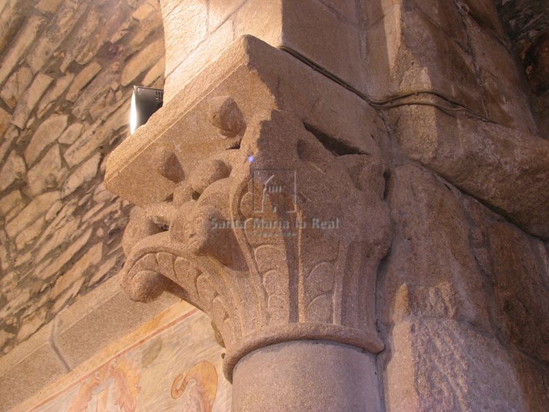 Capitel del arco triunfal