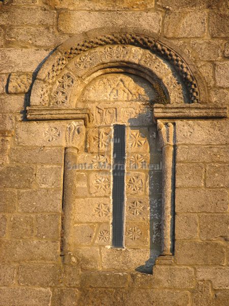 Ventana de la fachada occidental