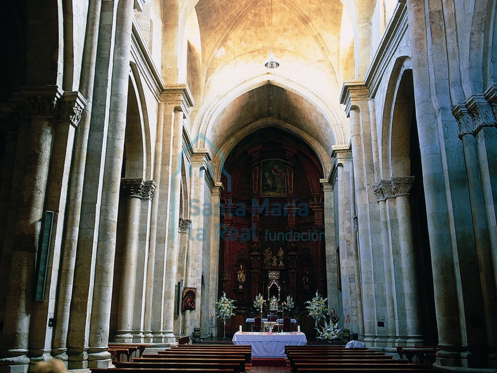 Nave central