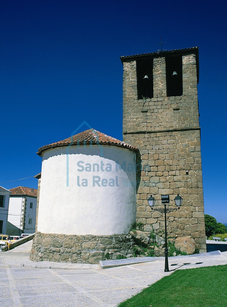 Cabecera y torre