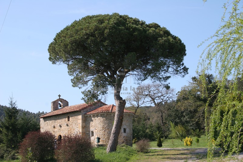 La ermita en su entorno
