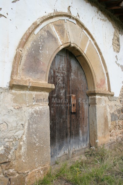 Portada meridional de la iglesia de Santa Eulalia
