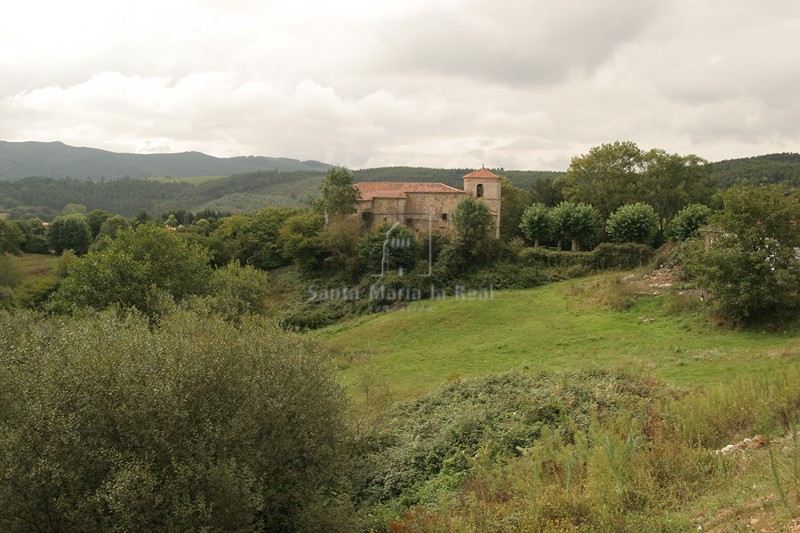 Vista general del entorno de la iglesia