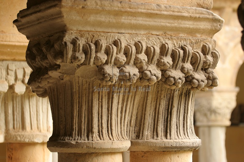 Capitel del claustro