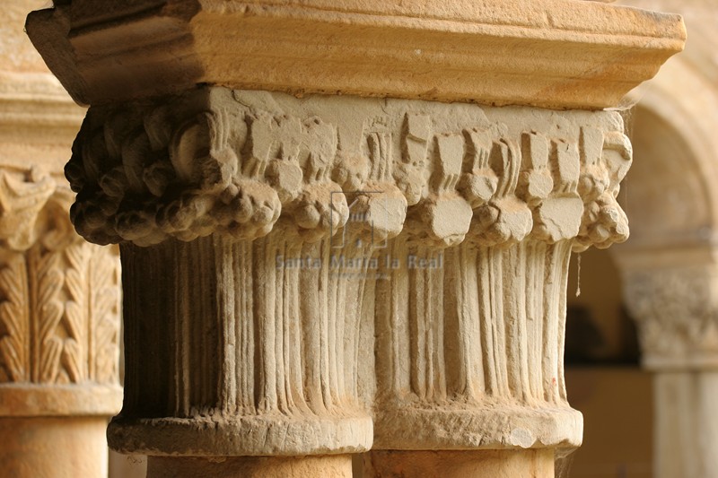 Capitel del claustro