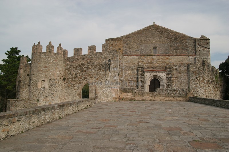 Vista exteriro de la iglesia