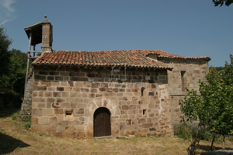 Vista de la iglesia desde el Sur