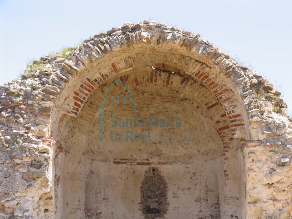 Interior de la cabecera