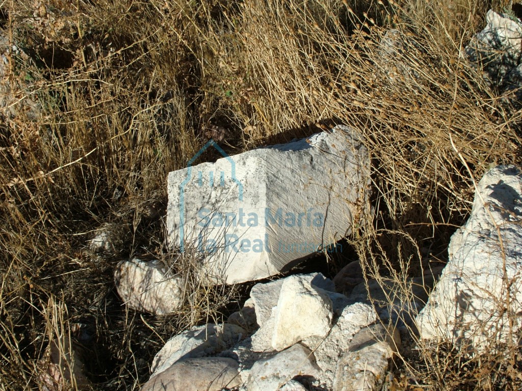 Restos de un sillar