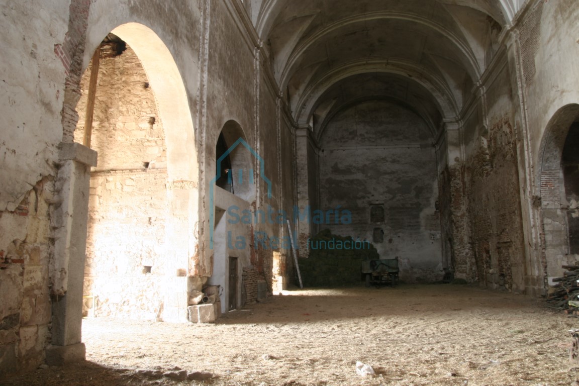 Interior de la nave