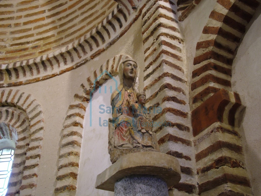 Virgen con el Niño