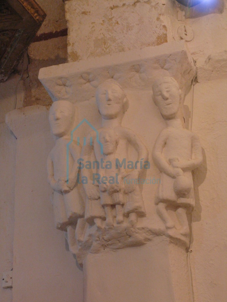 Capitel del arco triunfal