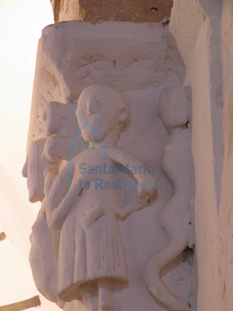 Detalle capitel lateral