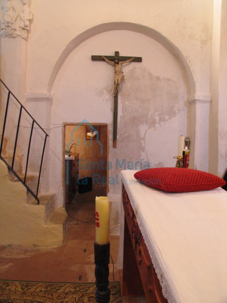 Interior del presbiterio